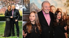 Charlotte s Nelly jsou už slečny, vzkazuje Karlu Gottovi do nebe Ivana