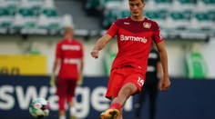 Schick se zranil o trávník a nehrál. Pavlenka chytil penaltu proti Herthě