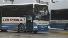 Jihočeský kraj zdražovat jízdné v autobusech a vlacích nebude. Zatím