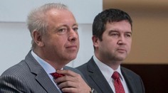 Válka v ČSSD: Chovanec chce shodit vládu, Hamáček oponuje