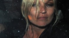 Kate Moss vypadá jako zfetovaná troska