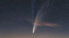 Kometa s dvěma ohony nad Suchým vrchem, český fotograf opět sklízí úspěch