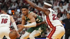 Schyluje se k velkému překvapení v NBA? Milwaukee je krůček od vyřazení
