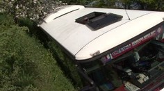 Převrácený autobus: drama se šťastným koncem