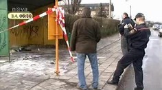 VIDEO: Mladík se upálil na autobusové zastávce
