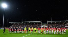 Další problém pro nový pardubický stadion. Lidé si stěžují na světelný smog