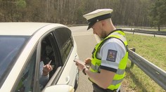 Policie zavede výrazné změny. Nebude jezdit k tolika nehodám, ubyde papírování