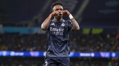 „Vinícius provokuje a pak brečí.“ Německá legenda pálí i do Realu
