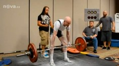 Stařík silný jako Rambo! Je mu 87 let, zvedne 137 kilogramů
