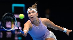 Muchová nevyužila mečbol a padla. Soupeřka Noskové po kanáru vzdala