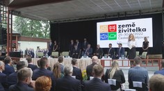 Začal agrosalon Země živitelka. Zeman vyzval k zastropování cen energií