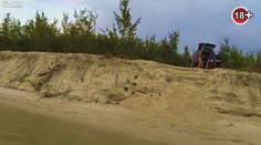Video: Dva mladíci při sportu náhodně natočili SKUPINOVÝ SEX!