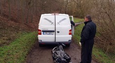 Muž hledaný policií se zastřelil jateční pistolí