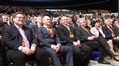 ČSSD věří Sobotkovi. Stal se znovu šéfem strany