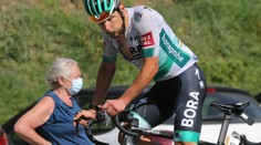 Saganův kolega odstoupil po těžké alergické reakci, píchla ho vosa