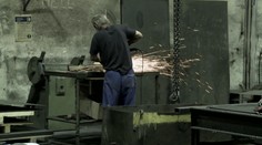 Část českých firem pracuje jen o víkendu. Snaží se tak ušetřit na provozu
