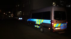 Žena se na Žižkově zřítila do výtahové šachty, pád ze třetího patra nepřežila