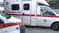 Sanitka muže vezla 7 hodin namísto dvou. Po převozu zemřel