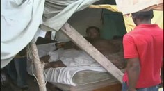 Ta postel je vaše rakev! Žena (40) se ujedla k smrti