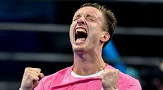 Tep 200 a Alcaraz padl! Lehečku hnala vášnivá přítelkyně za osobním maximem