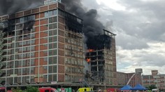 Ve Zlíně hoří bývalý baťovský areál. Zásah pokračoval celou noc
