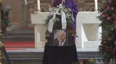 Jaromír Jágr se naposledy rozloučil se svým otcem. Nechyběl ani Plekanec