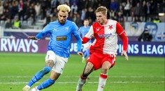 Slavia se omlouvá a vrací fanouškům peníze. Úplně jsme se sesypali, smutní Trpišovský