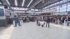 Letiště budou v létě přetížená. Problémy se systémem to můžou zkomplikovat