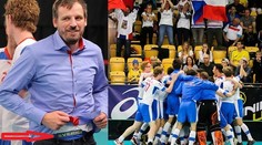 ČESKÁ PROVOKACE: Trenér si vzal trenky s nápisem soupeře