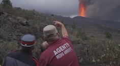 Sopka na Kanárských ostrovech stále chrlí lávu, šíří se jedovaté plyny