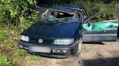 Devět lidí jelo z grilovačky v jednom autě. Mladík (†17) nehodu nepřežil