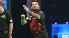 Clayton získal čtvrtou letošní trofej. Ve finále nedal Berghovi šanci