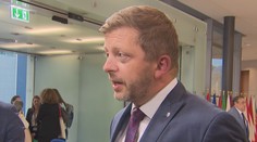 Vláda chce začít zeštíhlovat stát. Jak to udělat, úředníci řešili celý rok