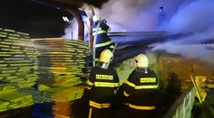 Truhlárna u Kladna lehla popelem, škoda jde do milionů