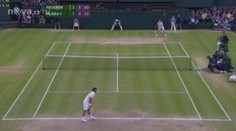 Sázkař odkázal tiket charitě. Federer vyhrál a organizace má miliony