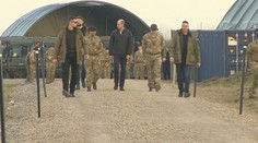 Princ William zamířil do Polska. Navštívil vojáky na základně v Řešově