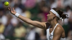 WIMBLEDON, 1. den: Šafářová vstala z mrtvých. I Plíšková jde dál