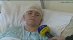 VIDEO: Manžel mě sekal do hlavy mačetou, pak mi odsekl prst, říká tato žena