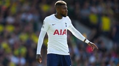 Obránce Tottenhamu unikl smrti. V Brazílii se stal svědkem přestřelky