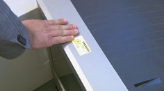 Milostivé léto mělo lidem pomoci od dluhů, autoři si stěžují na postup exekutorů