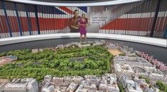 Takto vypadá cesta průvodu členů královské rodiny, která slavnostně míří do Buckinghamského paláce