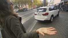 Udavačství, nebo prospěšná věc? Lidé pomocí aplikace hlásí špatně parkující auta