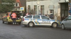 Dělník se zřítil ze střechy, padal asi 20 metrů
