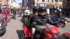 Letos zemřelo méně motorkářů než loni. Byli ale mladší