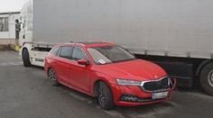 Za dvě hodiny 14 nehod! Řidiče na Vysočině potrápilo náledí, D1 stála