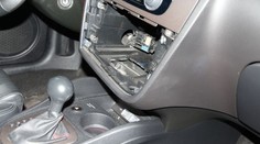 Zloději navigací způsobili na Ostravsku škodu za miliony