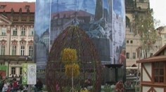 V útrobách Husova sousoší natáčela kamera