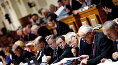 Kolik senátoři berou bokem na náhradách? KOMPLETNÍ SEZNAM!