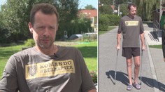 Jako voják pomáhal lidem. Po úrazu se s armádou pře o odškodnění