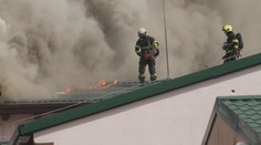 Areál nábytkářské firmy začal hořet podruhé. Škoda jde do milionů korun